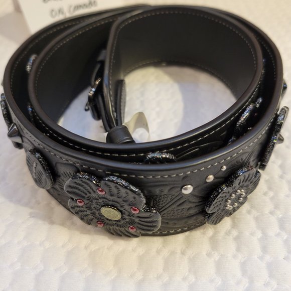 Coach Tea Rose Strap, Black - Picture 4 of 14